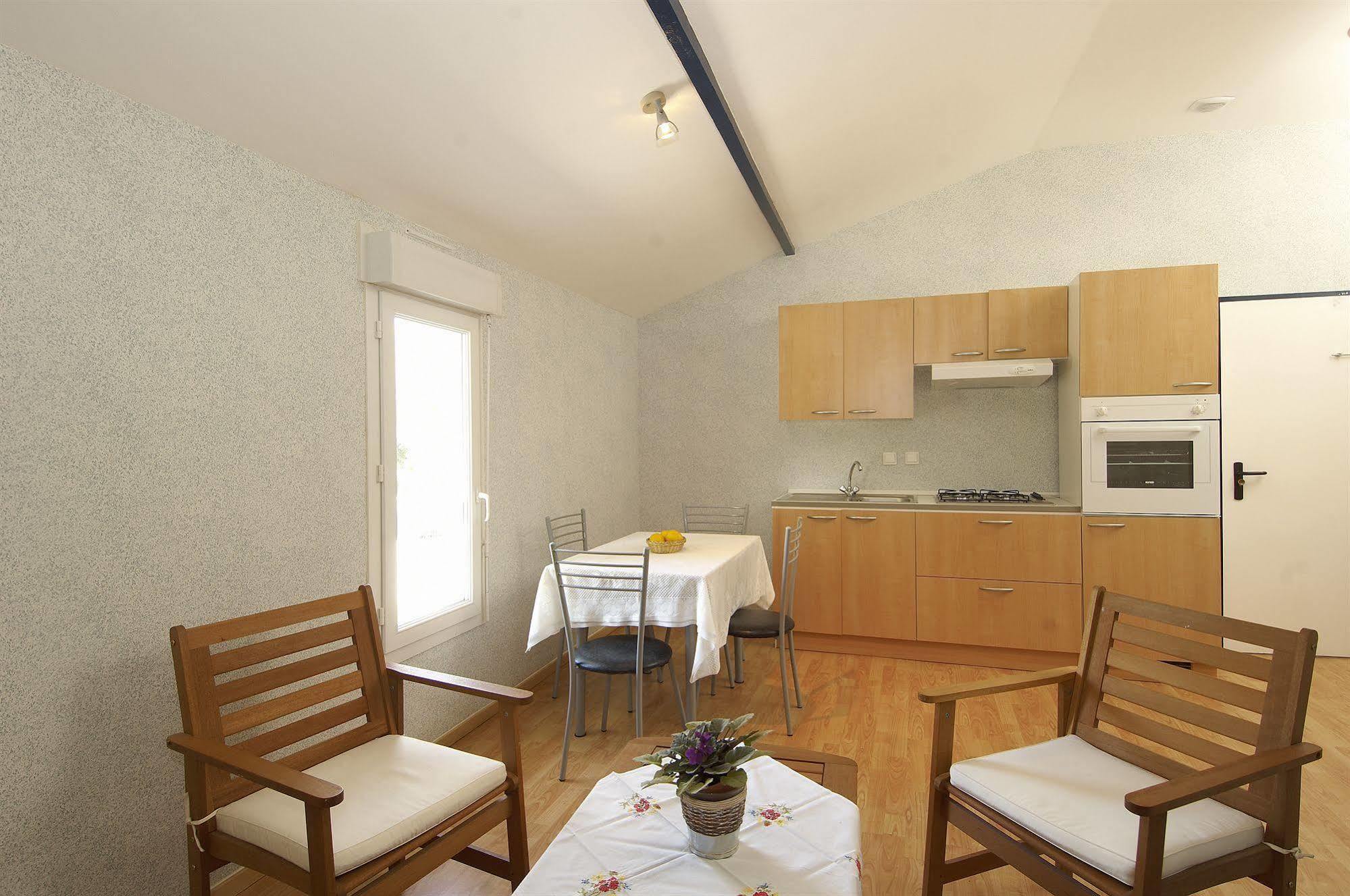 Fasthotel Σαμπερί Εξωτερικό φωτογραφία